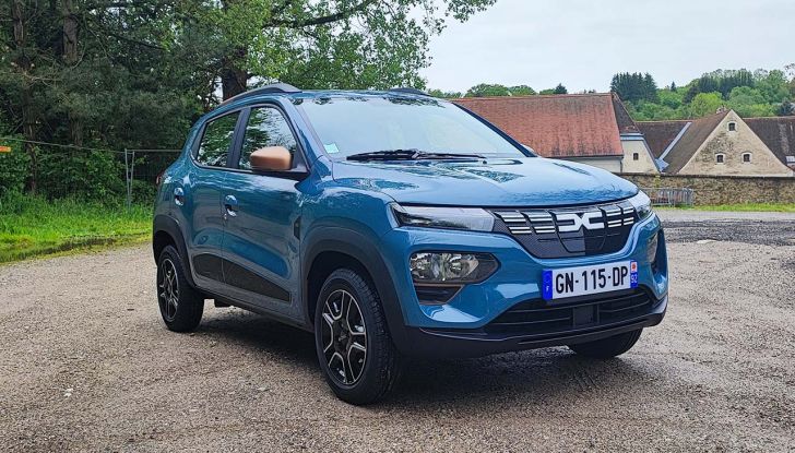 Dacia Spring Extreme: prova su strada e autonomia della city-car elettrica - Foto 1 di 19