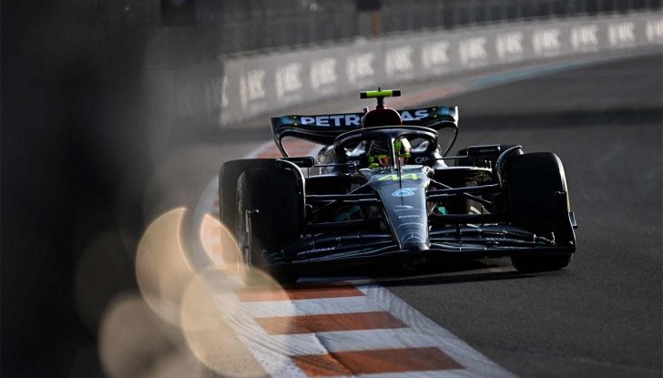 F1 2023, GP Miami: schianto per Ferrari e Leclerc, Perez vola in pole position - Foto 3 di 10