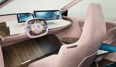Interni auto del futuro: gli schermi potrebbero essere così