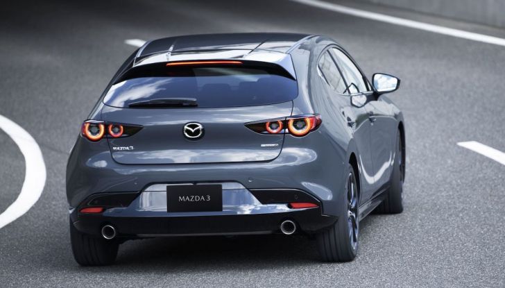 Mazda 3: tutte le novità della versione 2024 - Foto 3 di 9