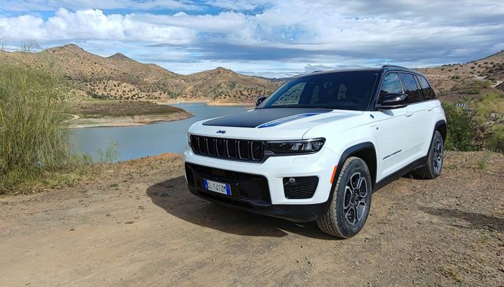 Jeep Grand Cherokee 4xe 2023: prova su strada e consumi del nuovo SUV ibrido - Foto 24 di 24