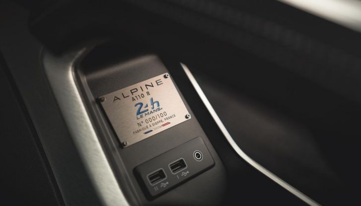 Alpine A110 R Le Mans: debutta la nuova versione speciale in sole 100 unità - Foto 27 di 28