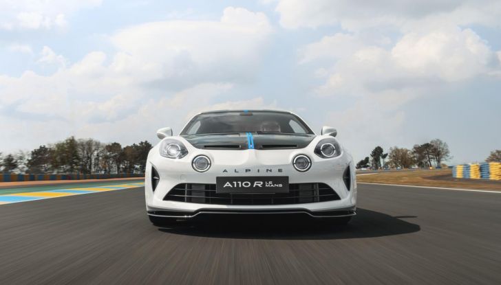 Alpine A110 R Le Mans: debutta la nuova versione speciale in sole 100 unità - Foto 3 di 28