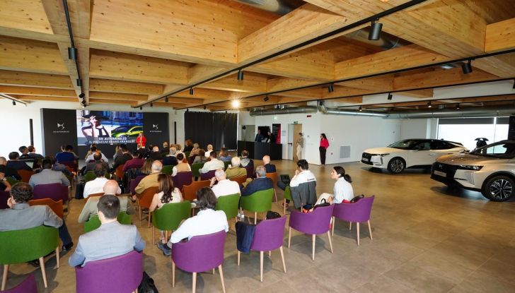 DS Automobiles apre nel weekend i DS Store italiani - Foto 14 di 27