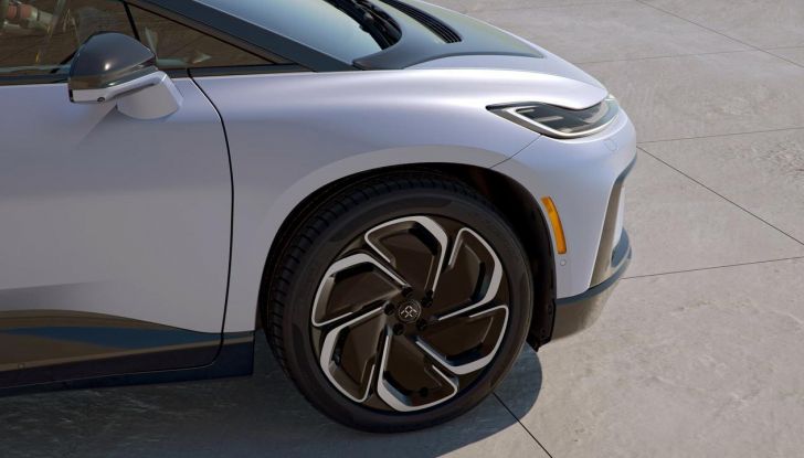 Faraday Future FF 91: partite le prime consegne dell’auto elettrica - Foto 5 di 12