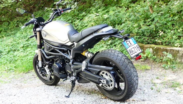 Benelli Leoncino 800, prova su strada per ruggire di piacere - Foto 6 di 34