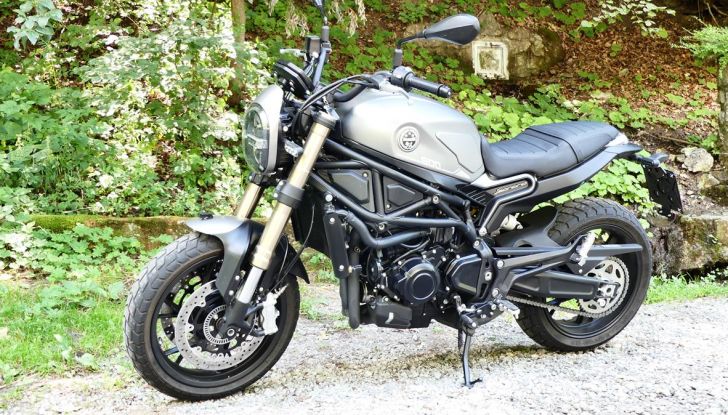 Benelli Leoncino 800, prova su strada per ruggire di piacere - Foto 9 di 34