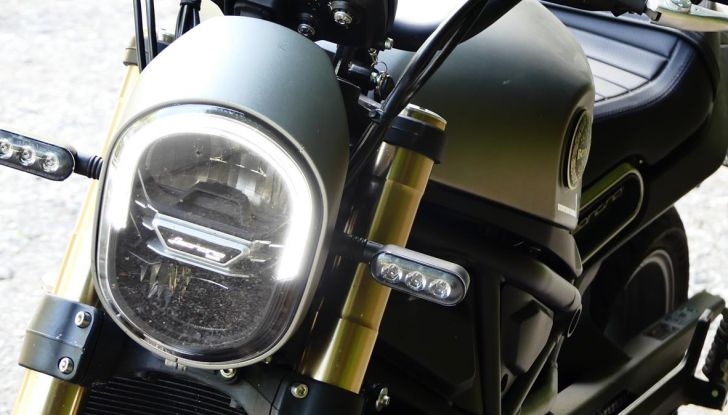 Benelli Leoncino 800, prova su strada per ruggire di piacere - Foto 20 di 34