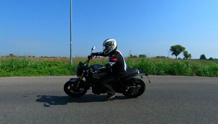 Benelli Leoncino 800, prova su strada per ruggire di piacere - Foto 31 di 34
