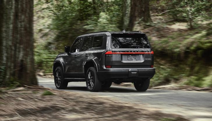 Lexus GX 2024: debutta la nuova generazione del SUV off-road - Foto 115 di 130