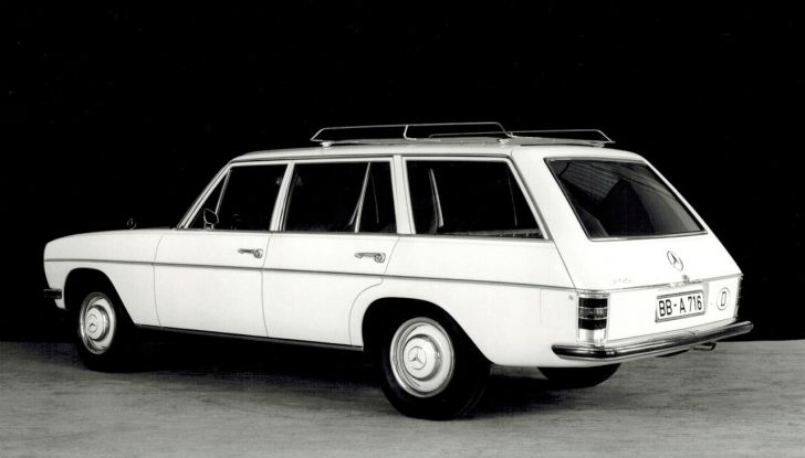 Mercedes Classe E Wagon 2024: debutta ufficialmente la nuova generazione - Foto 36 di 42