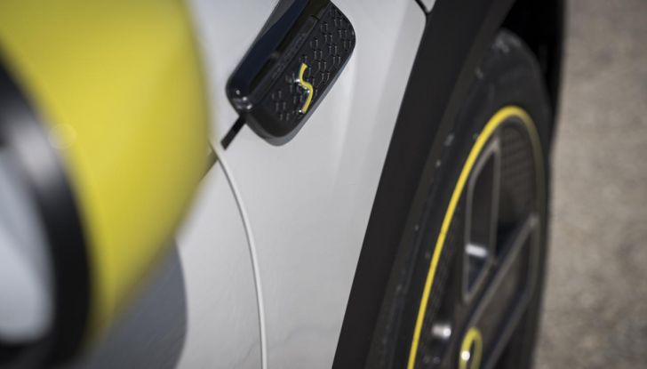 Mini Cooper SE: debutta la nuova versione speciale Elettrifigata - Foto 53 di 61