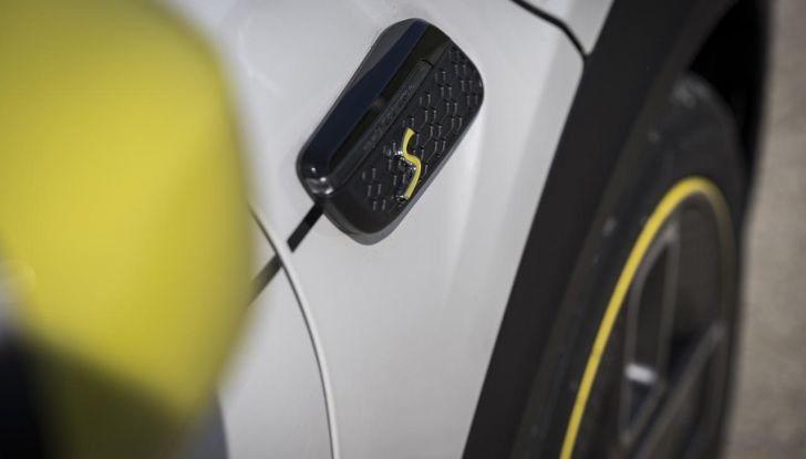 Mini Cooper SE: debutta la nuova versione speciale Elettrifigata - Foto 52 di 61