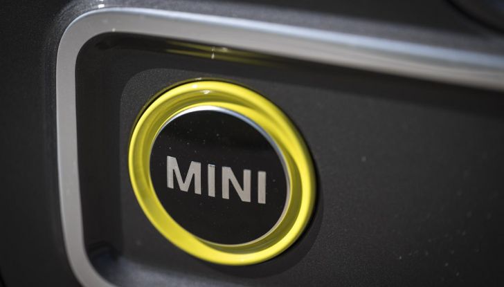 Mini Cooper SE: debutta la nuova versione speciale Elettrifigata - Foto 51 di 61