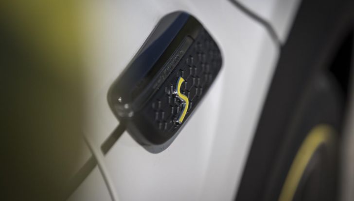 Mini Cooper SE: debutta la nuova versione speciale Elettrifigata - Foto 58 di 61