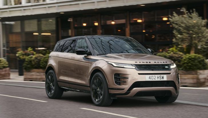 Range Rover Evoque 2024: il nuovo restyling introduce diverse novità esterne e interne - Foto 26 di 35