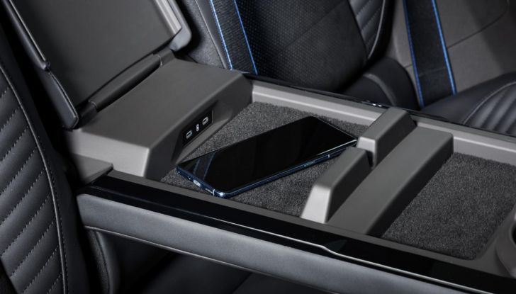 Renault Rafale E-Tech Full Hybrid: prezzi di listino in Italia - Foto 72 di 73