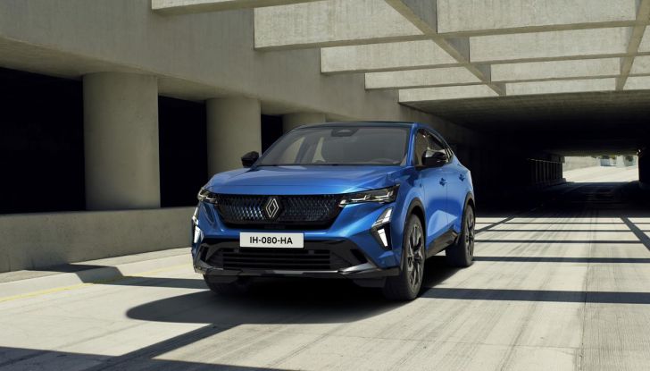 Renault Rafale E-Tech Full Hybrid: prezzi di listino in Italia - Foto 27 di 73