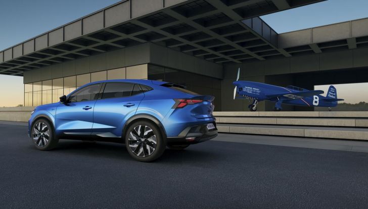 Renault Rafale E-Tech Full Hybrid: prezzi di listino in Italia - Foto 33 di 73