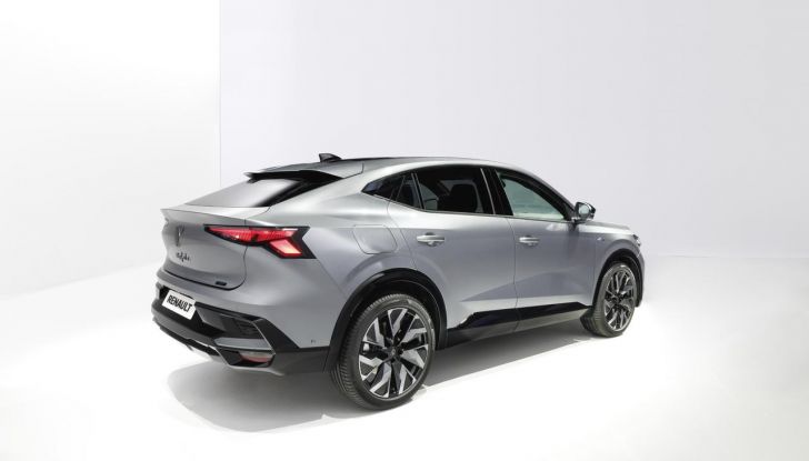 Renault Rafale E-Tech Full Hybrid: prezzi di listino in Italia - Foto 58 di 73