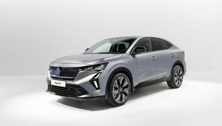 Renault Rafale E-Tech Full Hybrid: prezzi di listino in Italia - Foto 60 di 73