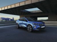 Renault Rafale E-Tech 4×4: in arrivo la versione ibrida plug-in da 300 CV