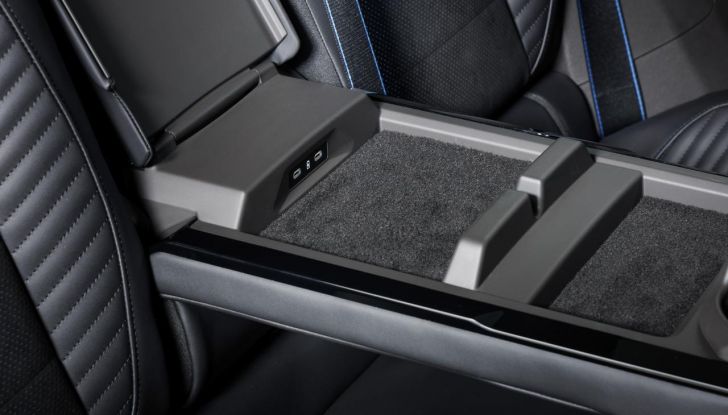 Renault Rafale E-Tech Full Hybrid: prezzi di listino in Italia - Foto 73 di 73