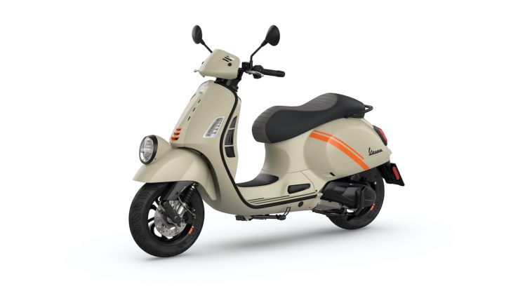Nuova Vespa Gtv, lo scooter non è mai stato così sportivo - Foto 4 di 9
