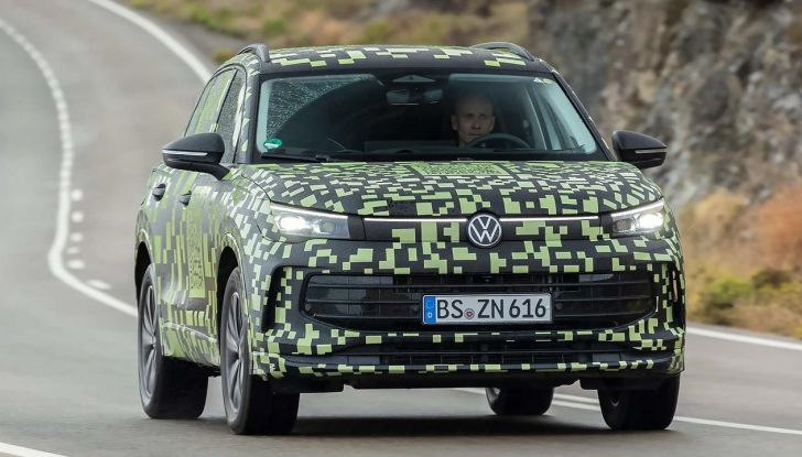 Volkswagen Tiguan 2024: svelati nuovi dettagli sulla terza generazione - Foto 14 di 39