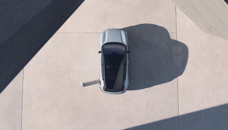 Volvo EX30: allestimenti, caratteristiche tecniche e prestazioni del nuovo SUV compatto elettrico - Foto 23 di 85