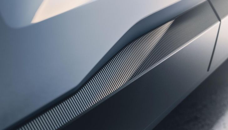 Volvo EX30: allestimenti, caratteristiche tecniche e prestazioni del nuovo SUV compatto elettrico - Foto 24 di 85