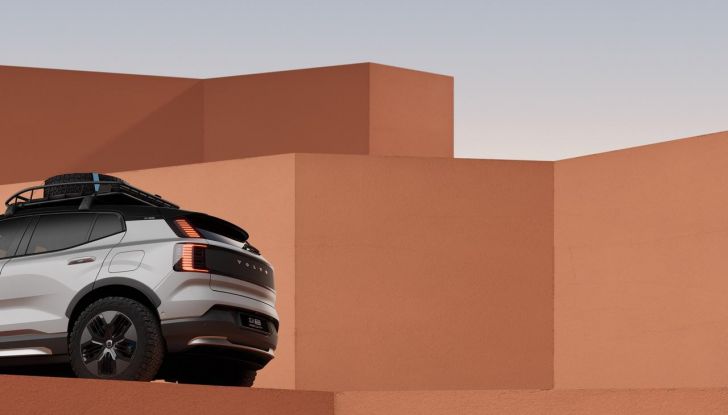 Volvo EX30: allestimenti, caratteristiche tecniche e prestazioni del nuovo SUV compatto elettrico - Foto 79 di 85