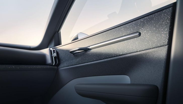 Volvo EX30: allestimenti, caratteristiche tecniche e prestazioni del nuovo SUV compatto elettrico - Foto 54 di 85