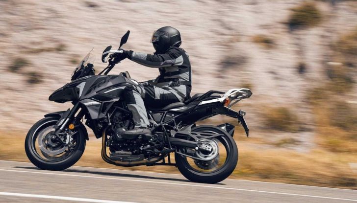 Benelli TRK 702 e TRK 702X: promozione super fino ad aprile 2024 - Foto 1 di 12