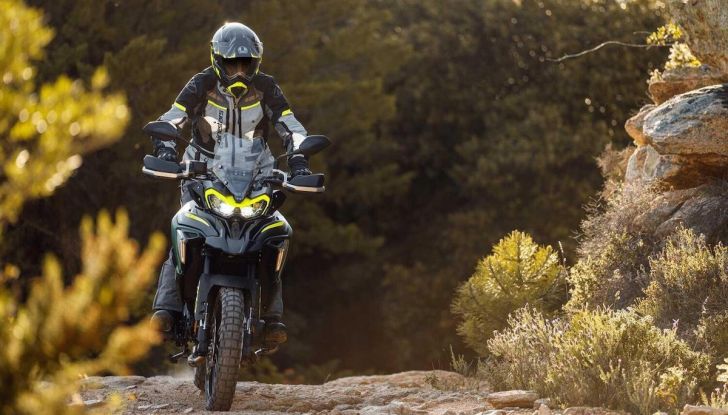 Benelli TRK 702 e TRK 702X: promozione super fino ad aprile 2024 - Foto 10 di 12