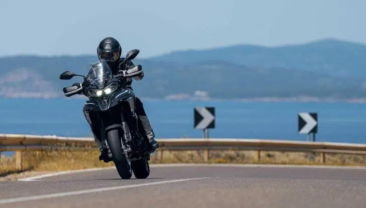 Benelli TRK 702 e TRK 702X: promozione super fino ad aprile 2024 - Foto 3 di 12