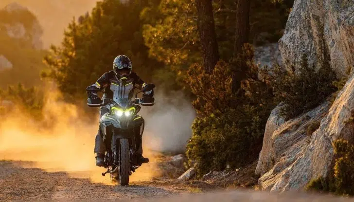 Benelli TRK 702 e TRK 702X: promozione super fino ad aprile 2024 - Foto 6 di 12