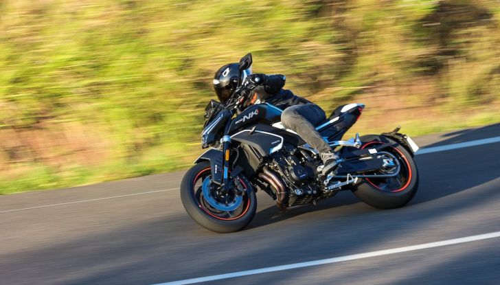 CF Moto presenta la 800NK Sport e la 800NK Advanced - Foto 1 di 14