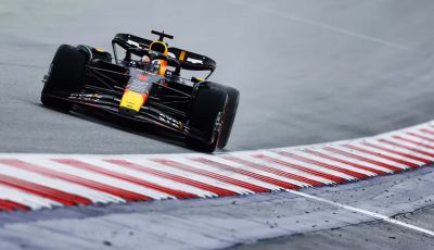 F1 2023, GP Austria: Verstappen vince la sprint race bagnata