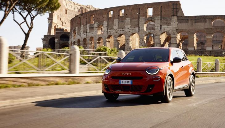 Fiat 600e: debutta il nuovo crossover elettrico di segmento B - Foto 2 di 45