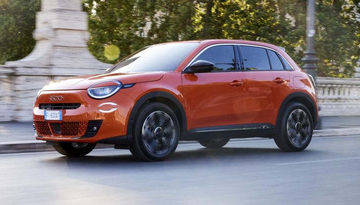 Fiat 600e: debutta il nuovo crossover elettrico di segmento B - Foto 1 di 45