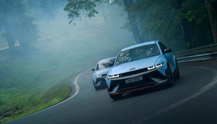 Hyundai Ioniq 5 N: la sportiva 100% elettrica sbarca in Italia - Foto 18 di 19