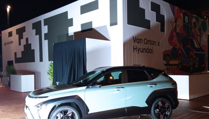 Nuova Hyundai Kona Full Hybrid provata su strada - Foto 12 di 20