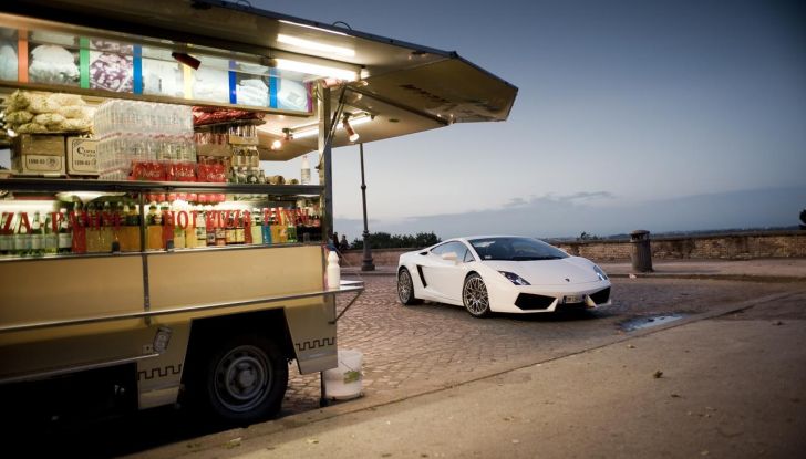 Lamborghini Gallardo: la prima V10 di serie del brand compie 20 anni - Foto 12 di 54