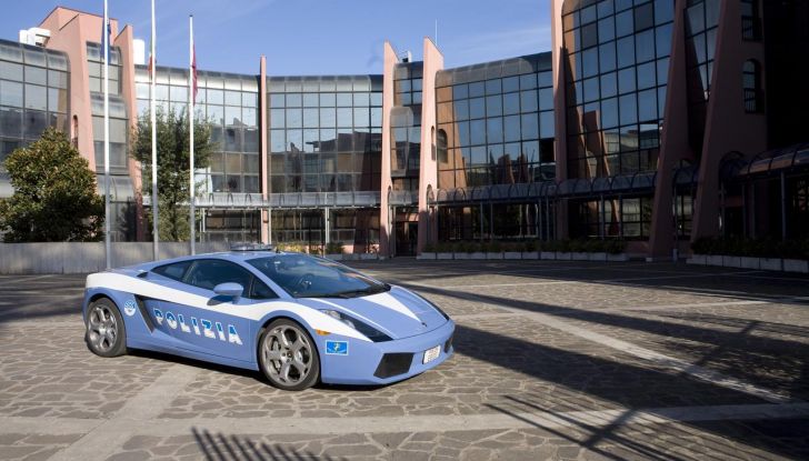 Lamborghini Gallardo: la prima V10 di serie del brand compie 20 anni - Foto 16 di 54