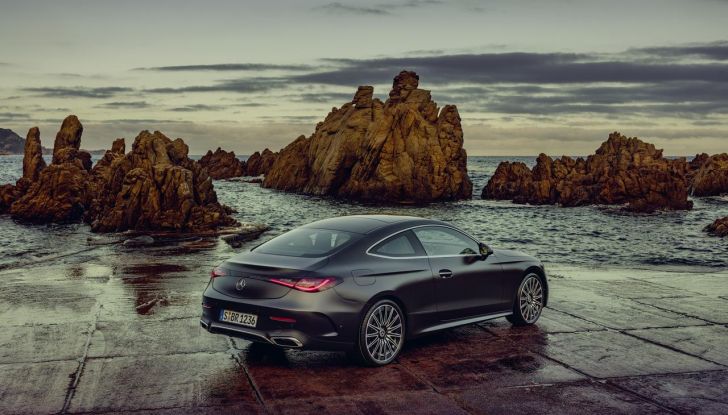 Mercedes CLE 2024: motori e dettagli della nuova coupé tedesca - Foto 32 di 60