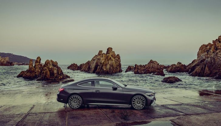 Mercedes CLE 2024: motori e dettagli della nuova coupé tedesca - Foto 34 di 60