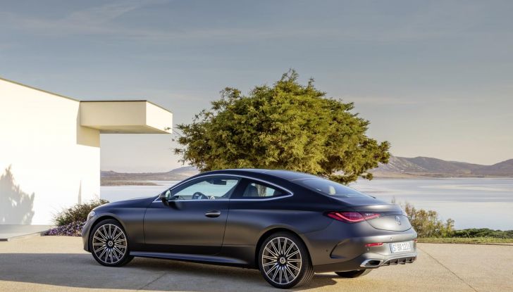 Mercedes CLE 2024: motori e dettagli della nuova coupé tedesca - Foto 38 di 60