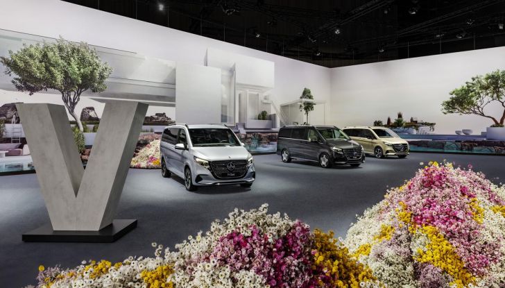 Mercedes Classe V 2024: debutta il nuovo restyling del van tedesco - Foto 70 di 122