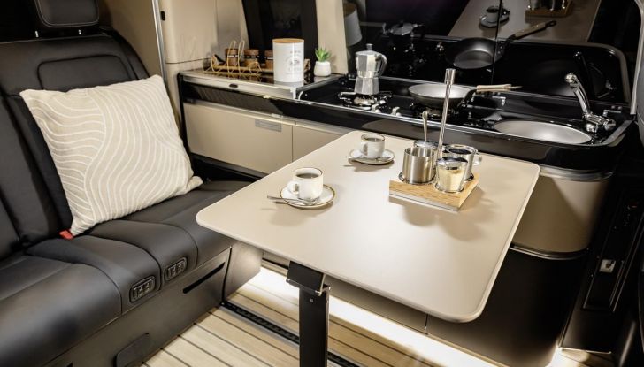 Mercedes Classe V 2024: debutta il nuovo restyling del van tedesco - Foto 78 di 122